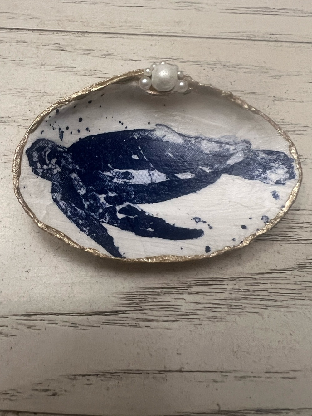 Handmade Coastal Sea Turtle Oyster Shell Trinket Dish Gold Pearl Accent